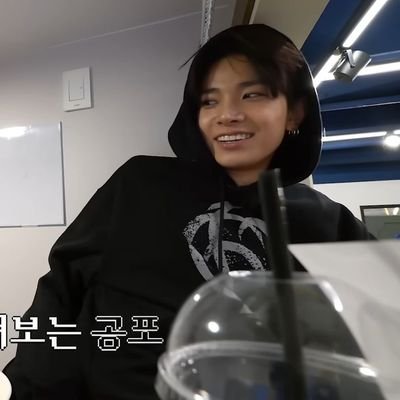 adorbambhee's profile picture. 