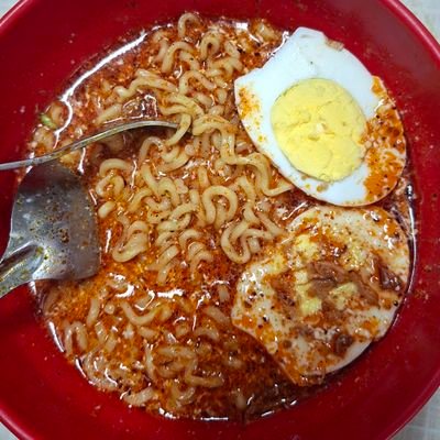 satepadang789's profile picture. nyaut kok kalau dipanggil (mostly ngetweet without context)