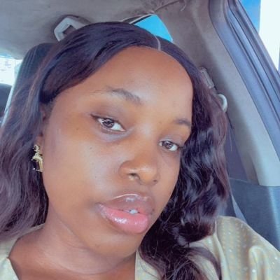 mimie_georgee's profile picture. Social Media Strategist     
                               Helping beauty & fashion brands attract premium clients and drive sales through high-quality content