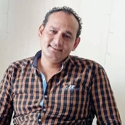 Amerelamayreh's profile picture. مهندس ومهتم بالقانون الرياضى واللوائح الدولية لا أفرض رأيى وأتمنى أن تناقشنى بما فى اللوائح.
اللهم لا تجعلنى ممن يتبع الحق إذا وافق هواه ويخالفه إذا خالف هواه