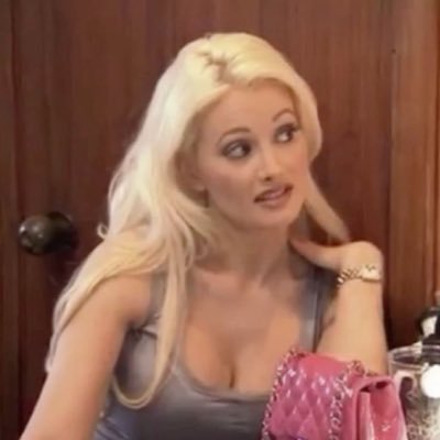 1wantahumanbody's profile picture. 