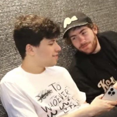 zoecamehome's profile picture. #GEORGE: "i'm zoe, by the way" ᯓ★ helium!gnf irl + #1 snfer