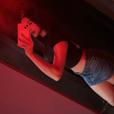 carolhef7's profile picture. Instagram: https://t.co/G6Wb01r0m4