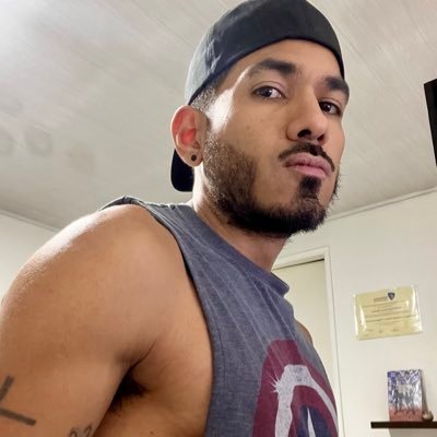 soyleticio's profile picture. Tú, más que nadie, mereces ser feliz.