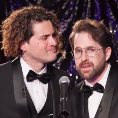 cosmic_llamas's profile picture. 