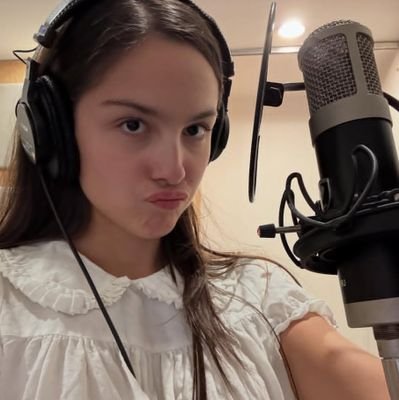 soursroses's profile picture. wishbones & clovers & numbers from heaven