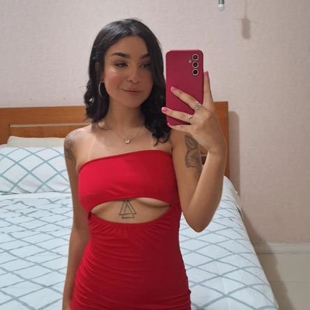 andradetk_'s profile picture. 