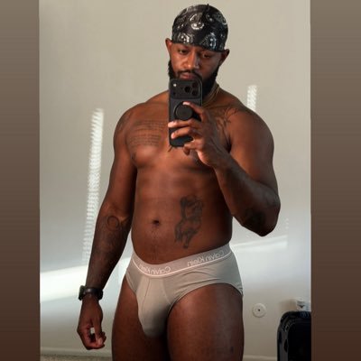 MrJ_1023's profile picture. Your favorite loverboy next door 🌶️! I love anime, reading, working out oh and showing you just how much I enjoy all things erotic 🤤. Check my link for More