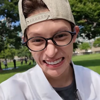 jiminie_odzy's profile picture. 