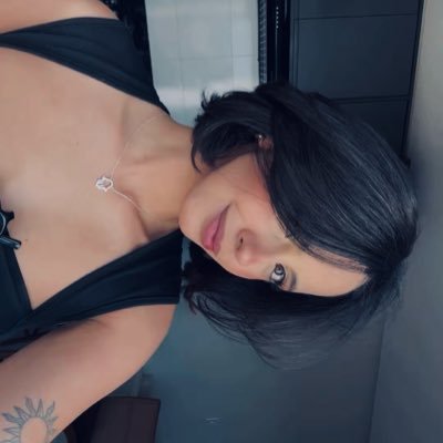 victoria_isa_'s profile picture. azul e branco é a cor do sentimento 💙