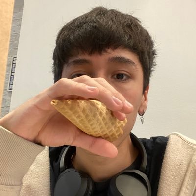 santiago_gxz's profile picture. en insta me hago el lindo