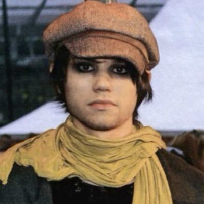 fuchsiarule's profile picture. i am @chomplicated (heh like complicated get it heh heh) for mutuals only sowwy