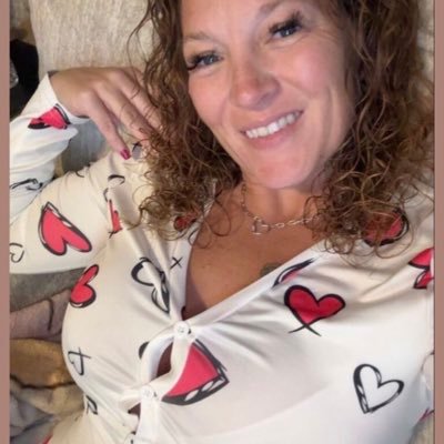 LisaJames969864's profile picture. 
