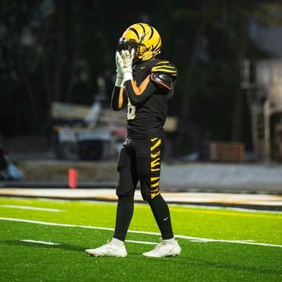 SizemoreKa6098's profile picture. |5'8|
|160lbs|
|RB, OLB|
|Bellevue highschool| 
|Email: Sizemorekayden15@gmail.com|
|head coach: Chad Montgomery|
859-479-4043