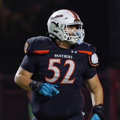 Landon_MTZ2027's profile picture. OL(C/RG)/DL• C/O 2027• 6’3 315• ST. Pius X • Head Coach: @sstephens21• 832-643-4906• Email: Profx8864@gmail.com • trainer: @footfireinc_20.  GPA: 3.5