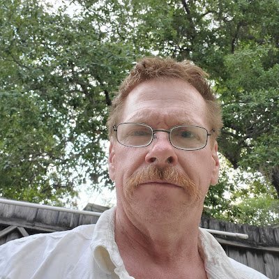 TheRealDanSmyth's profile picture. 