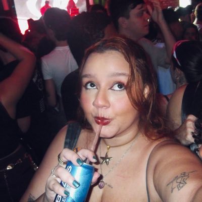 soupragaecura's profile picture. peitos estufados lares destruídos
