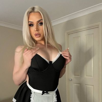 tsbabechloe's profile picture. Just a soul looking for a lasting spark ✨ Swipe right if you believe love stories start with a hello.