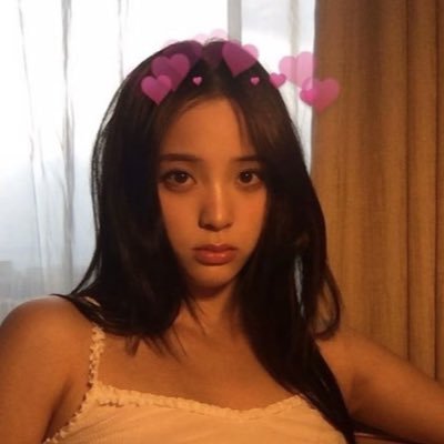 lleobin's profile picture. 