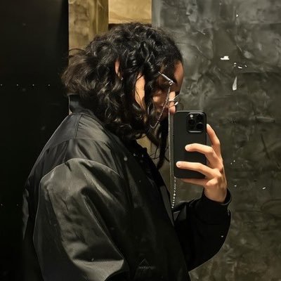 pequena_polilla's profile picture. 🌱3D Generalist 🍃 I am a digital artist experimenting with new ways to create beautiful landscapes.