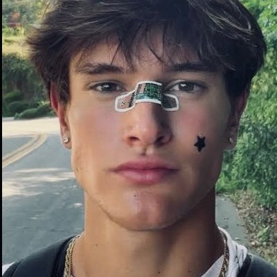 Saanm_'s profile picture. 