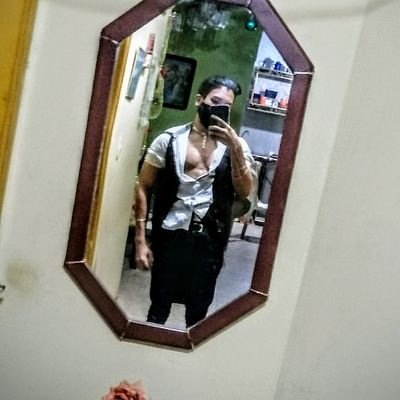 LunaTomurau's profile picture. Mal intento de aspirante de Artista 2D y 3D/modelador y mapeador 3D/escritor/atleta/programador/animador 3D
/C4D/one_San:@foxtrao_gold/ @MadiMissArt279