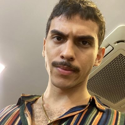 EVERLEVEN's profile picture. vivendo pela música ou fugindo da realidade?