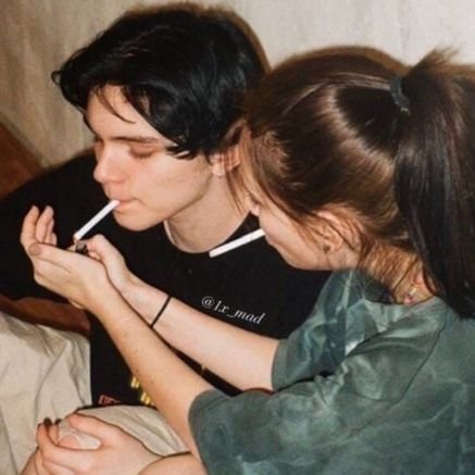 AFATOZ1's profile picture. புடிச்சா vibe புடிக்கலனா swipe அவ்ளோ தான் life uhh ....😌
 உங்கள் கணிப்புகளுக்கு அப்பாற்பட்டவன்.... 🙋
குறள் : 619 😌