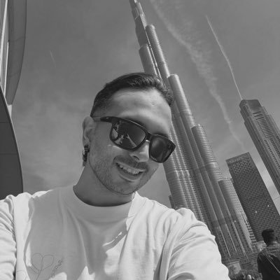 astrohamic's profile picture. بی تعارف !