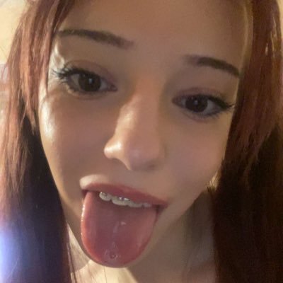 LexiMayQOS's profile picture. This is my only acc on social media! 18yo QOS w a 36yo cuck hubby $20 dm fee🙄 cash$-leximay000 NO CALLS