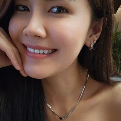 ratchaniko2537's profile picture. ทวิตเตอร์แชทไม่เตือน
ทักไลน์ ไอดี
👉👉 pingkylove1122

หรือ tt👇👇
https://t.co/na2hrohAth

รับกดบัตรคอนเสิร์ต
รับกดกระเป๋า
ขายของออนไลน์