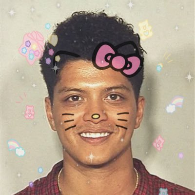 emeeejadeee's profile picture. only a box combo no slaw extra fries can save me 🫶🏽