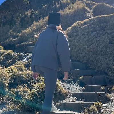 NatureNymphl's profile picture. Life is a journey. I love reading, traveling, and food, and hope to travel the world.