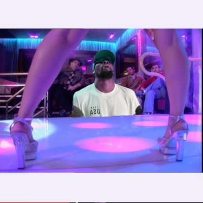 ez_buckets's profile picture. My thoughts. My tweets.
If they offend you, close your eyes.
Or ask for my address. Come shoot the fade irl.