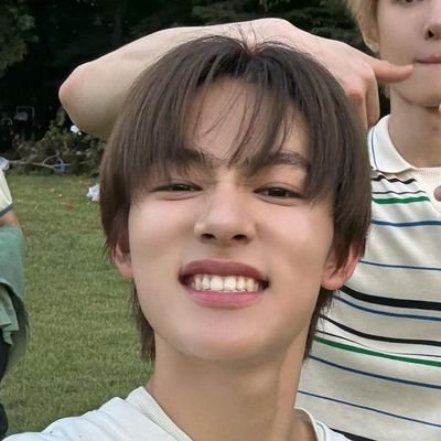 heebolando's profile picture. ۪        #엄성현 ,  #아사쿠라죠 , #김동현 n #심재윤 ᯓᡣ𐭩