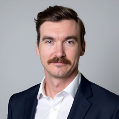 sambretz's profile picture. Working on agents at https://t.co/CzT6rZNEPY, living in the high desert.