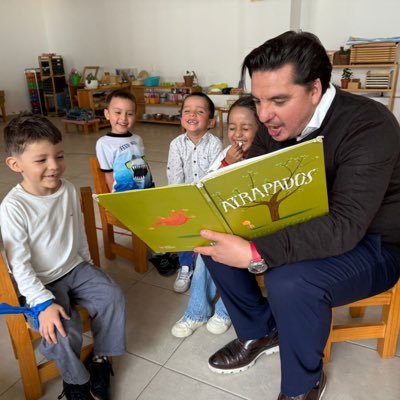 manubravo26's profile picture. Dedico lo mejor de mí a las infancias~ Aspiración Niñologo ~ Papá de 3 ~ Defensor del Derecho a Aprender ~ Director de Programas en https://t.co/rYqIa9rFHk | Reggio Emilia
