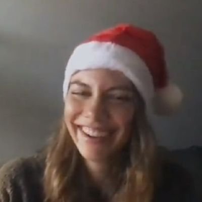 isabeletwd's profile picture. We are the ones who live.☝️