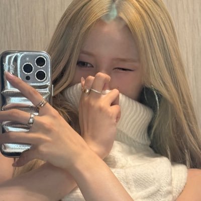 simbelle_143's profile picture. #벨 #키스오브라이프 #키오프