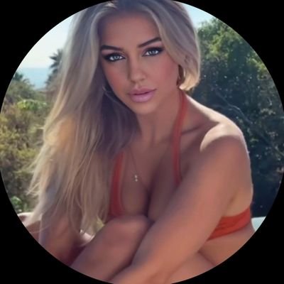 georgiawil82's profile picture. Life is a journey. Love is powerful.
Embrace each moment with gratitude 🙌 The true beauty about life is knowing we know nothing 🙏🤍 Polarity is key 🔑