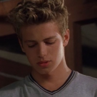 middlebyers's profile picture. and all the bad boys, are standing in the shadows. and the good girls, are home with broken hearts. ||stranger things. || parody account