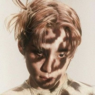 urkkniy's profile picture. 𝐎𝐔𝐓   ᵒᶠ   𝐋𝐎𝐕𝐄⠀    𓈈⠀    🍙       ♡ ⠀    i ' m  a  burn  down  all  the  love  and  the  hate,  the  right,  the  wrongs.