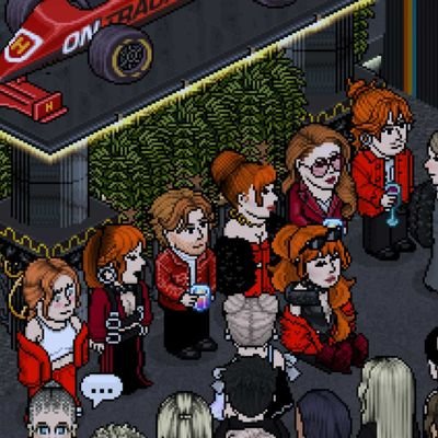 CarolynRegazza's profile picture. Matriarca e Criadora da Família Regazza no @meuhabblet