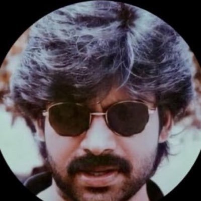 ganiTweets_18's profile picture. 18