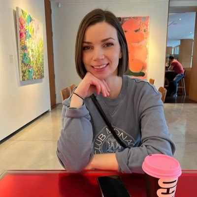 sharonmclauren4's profile picture. Full time Trader 📈📊