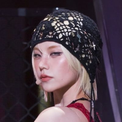 yejidori's profile picture. yeji e sophia no trio elétrico do flamengo