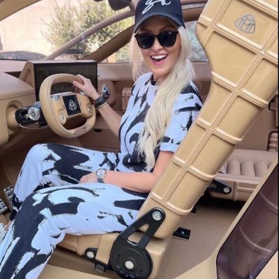 TherealGrev1md's profile picture. I'm a caring and honest lady,came from a wealthy family I'm here i help the poor and those people who need help What does it mean madam...