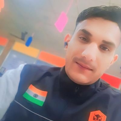 MrRandhir_777's profile picture. 