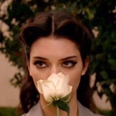 itsclaudiadayyy's profile picture. ❤💜