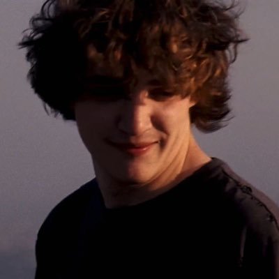 pelikulay's profile picture. it's a strange world, isn't it?